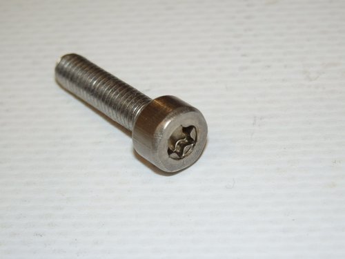 Metric screw Torx M5x20